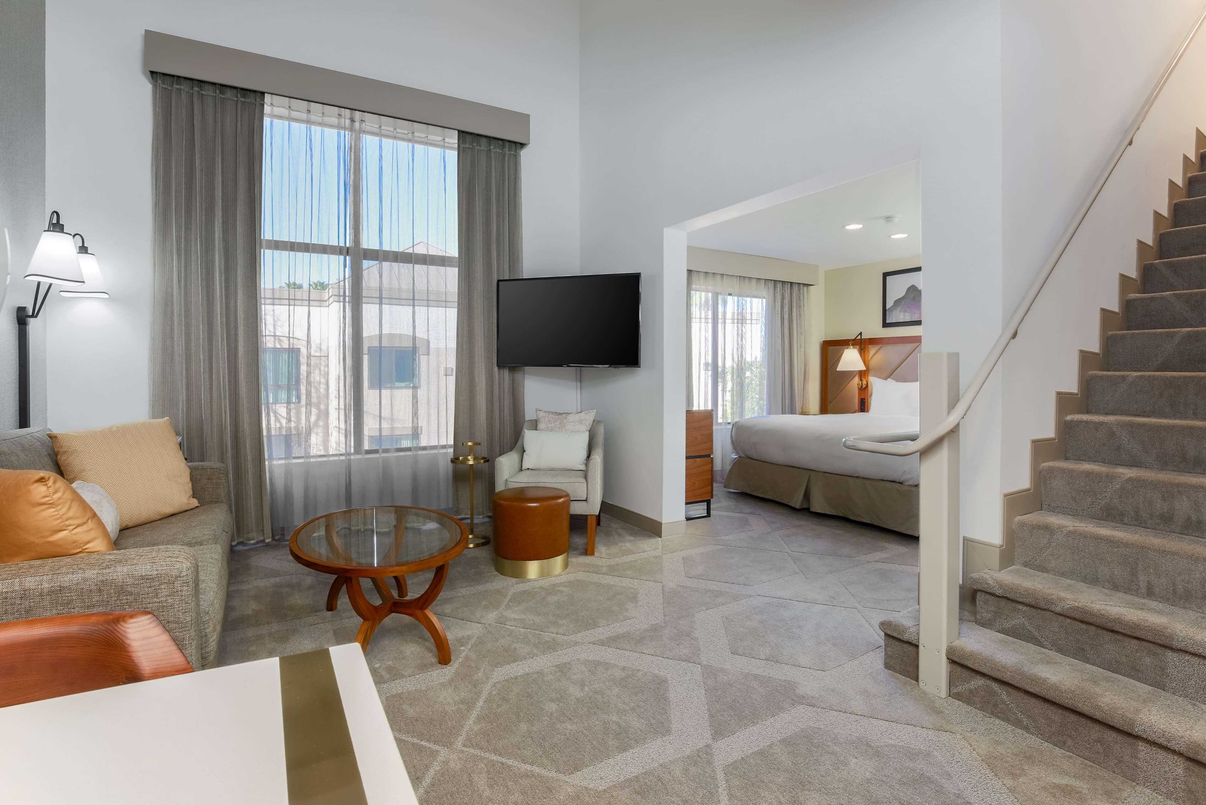 Doubletree Suites By Hilton Hotel Sacramento - Rancho Cordova Dış mekan fotoğraf