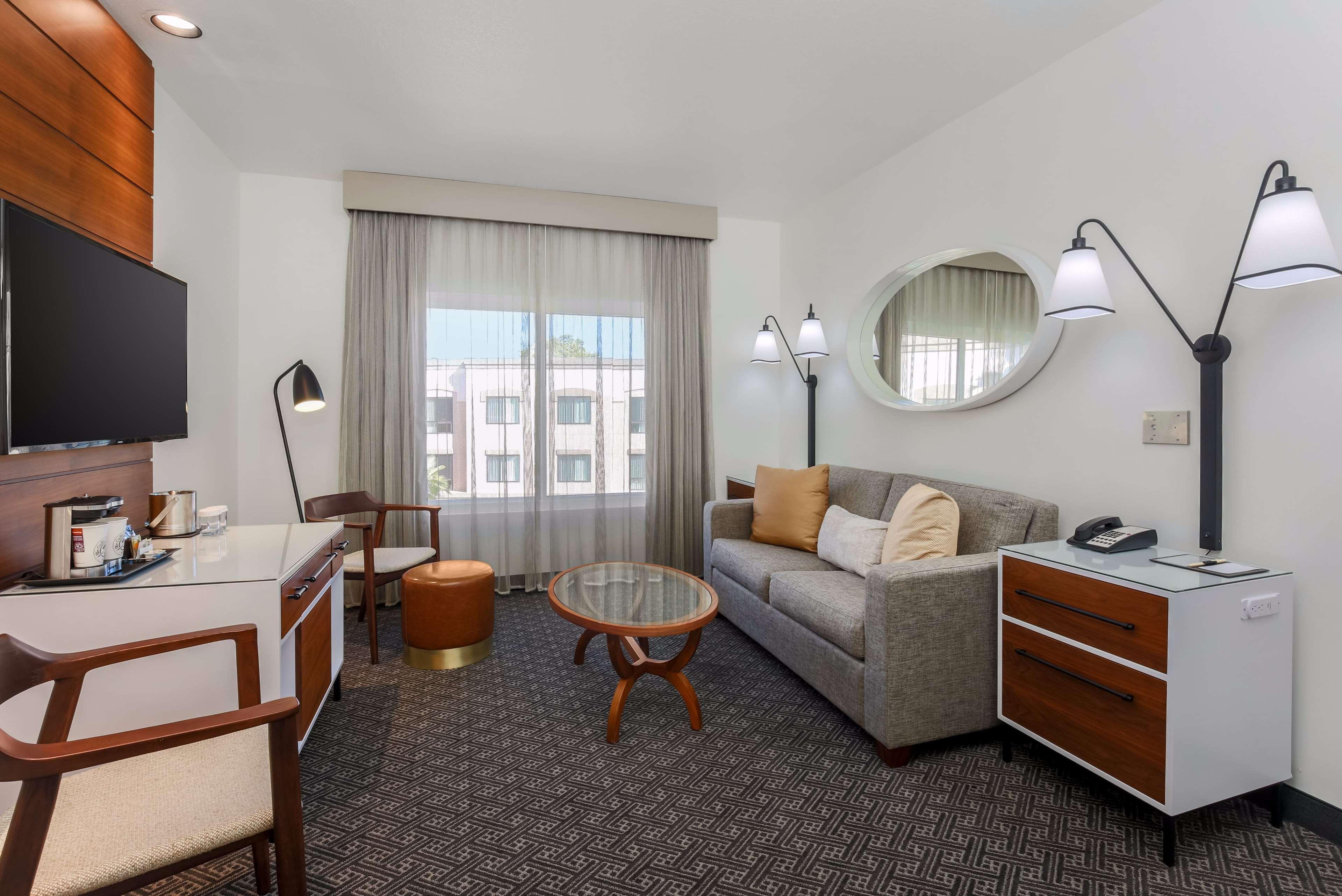 Doubletree Suites By Hilton Hotel Sacramento - Rancho Cordova Dış mekan fotoğraf