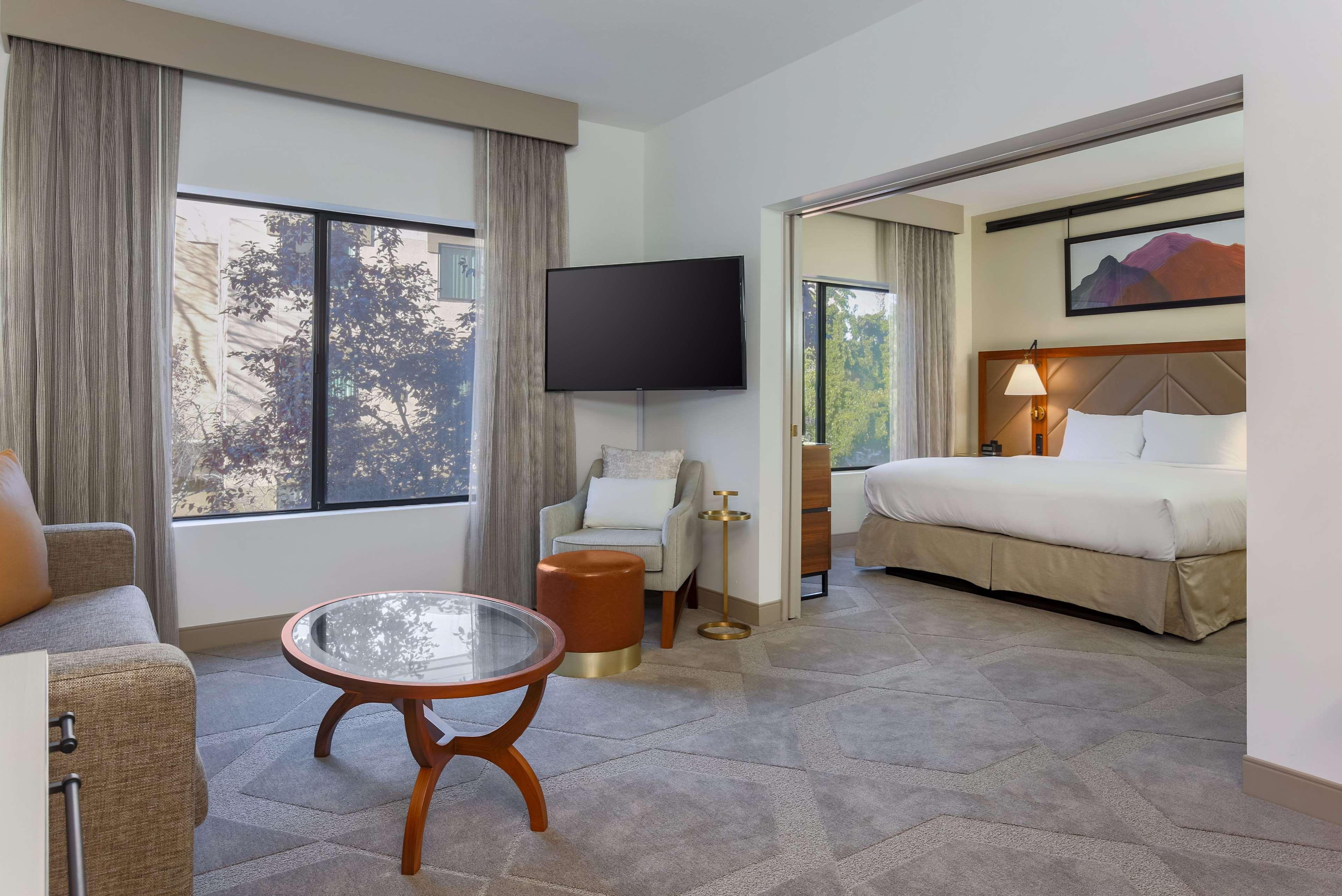 Doubletree Suites By Hilton Hotel Sacramento - Rancho Cordova Dış mekan fotoğraf