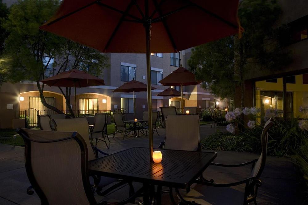 Doubletree Suites By Hilton Hotel Sacramento - Rancho Cordova Restoran fotoğraf